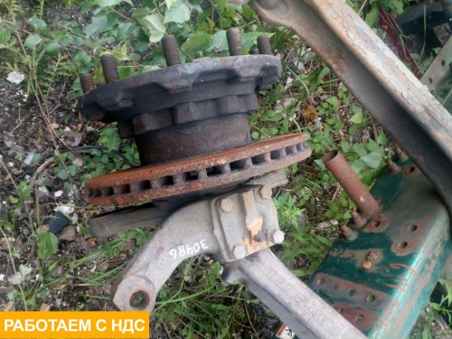 Кулак поворотный