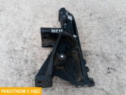 Кронштейн усилителя переднего бампера правый